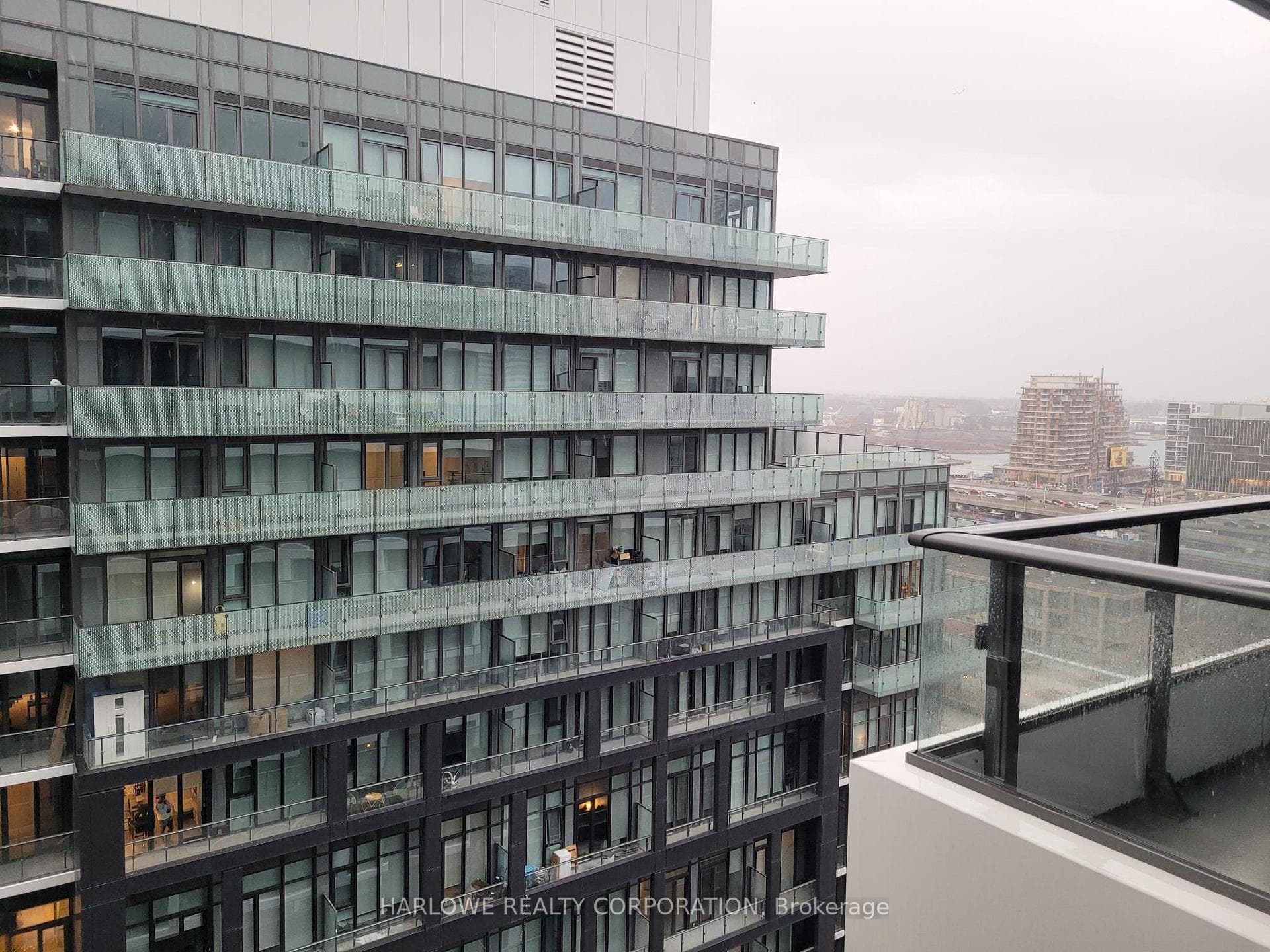 121 Lower Sherbourne Street Unit 1742 SW photo 18