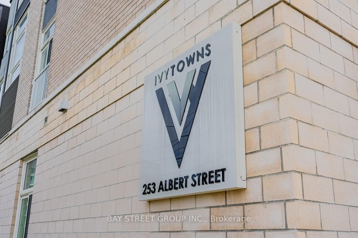 253 Albert Street Unit 207 photo 2
