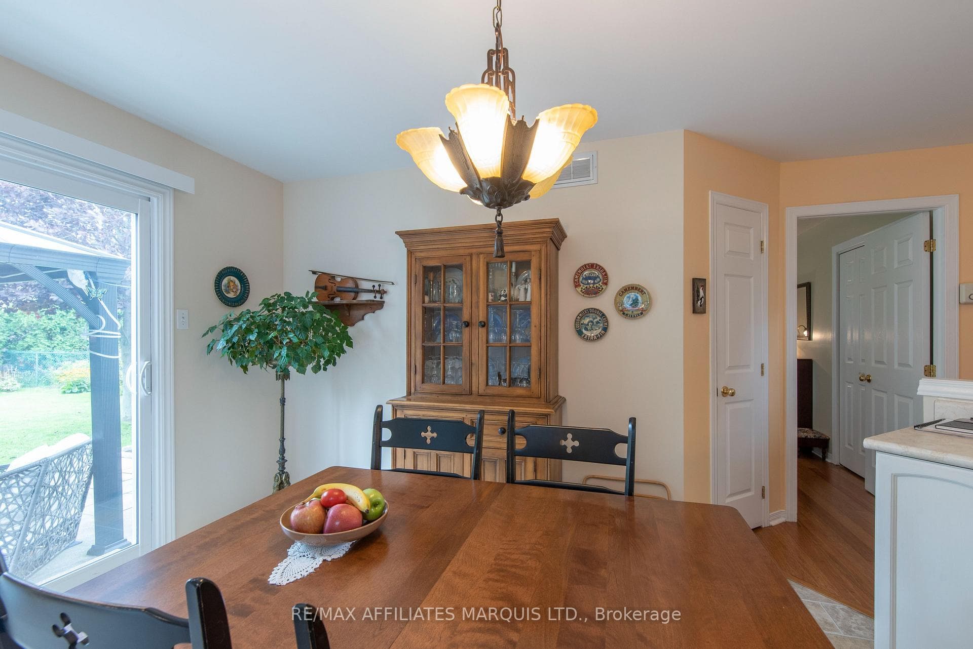 248 Northwoods Crescent photo 16