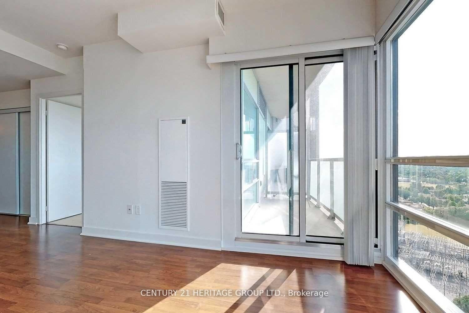 5740 Yonge Street Unit 2206 photo 10