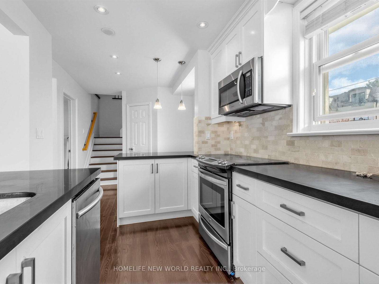 41 Binswood Avenue Unit Main photo 14