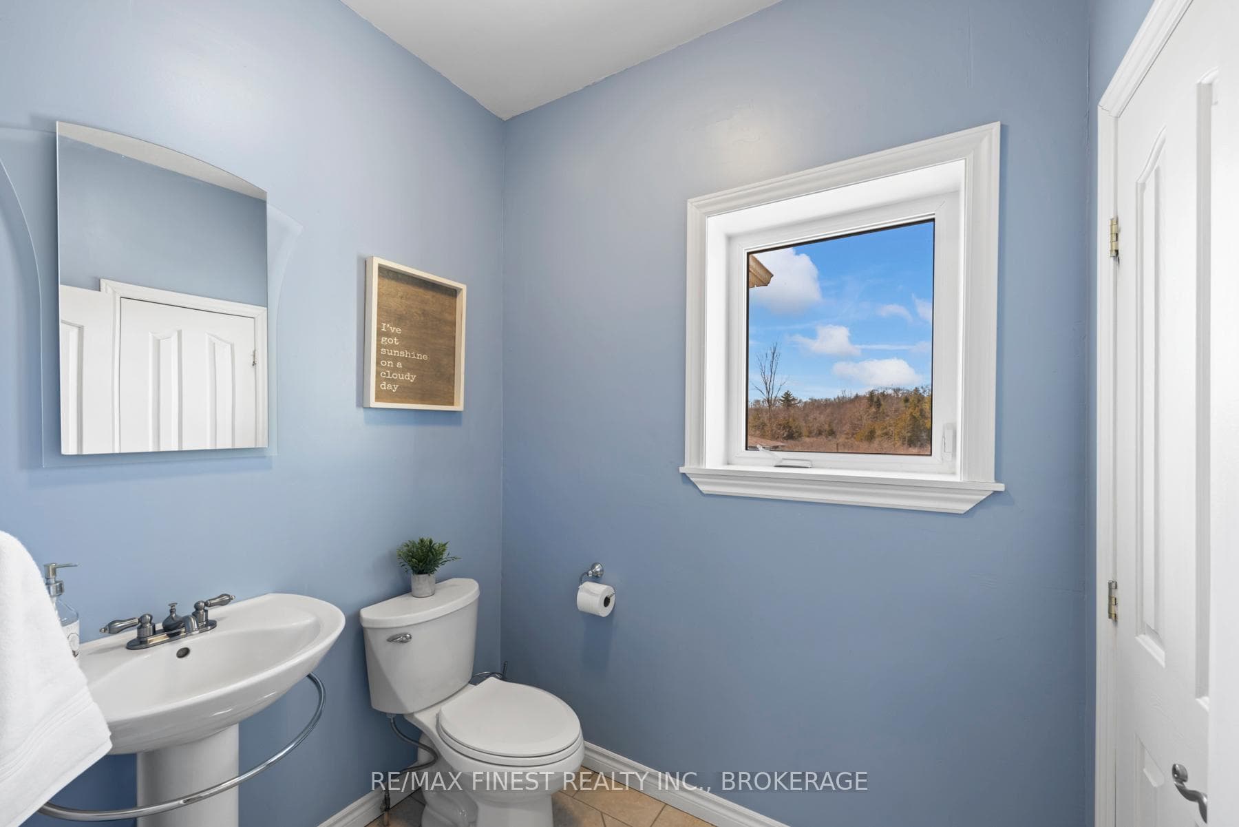 500 Deerview Drive photo 20
