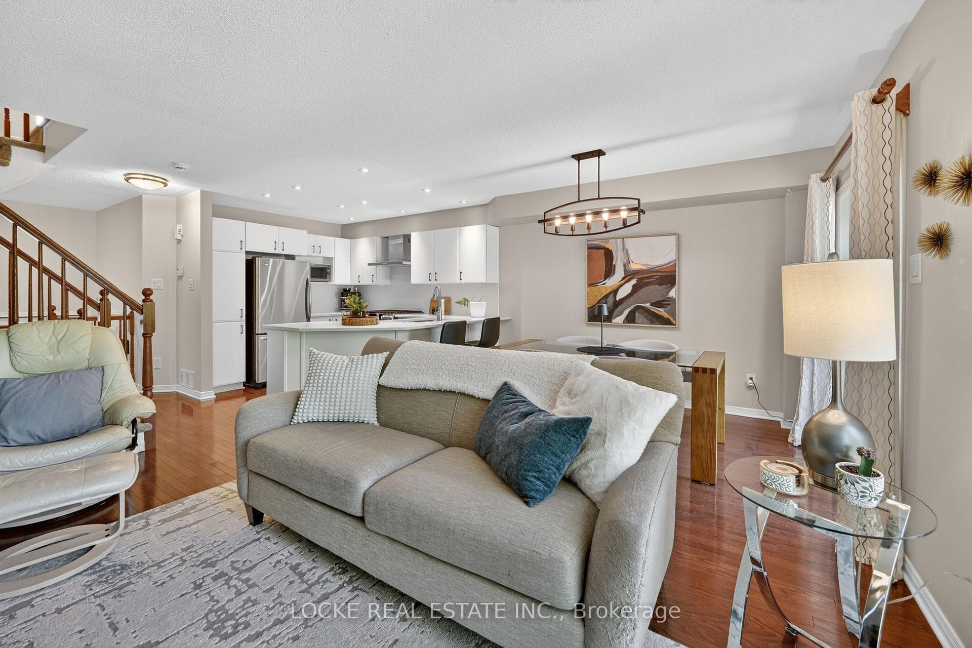 112 Parkrose Private photo 11