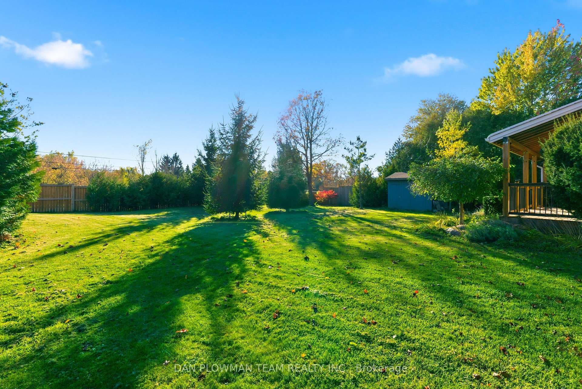 2502 Rundle Road photo 36