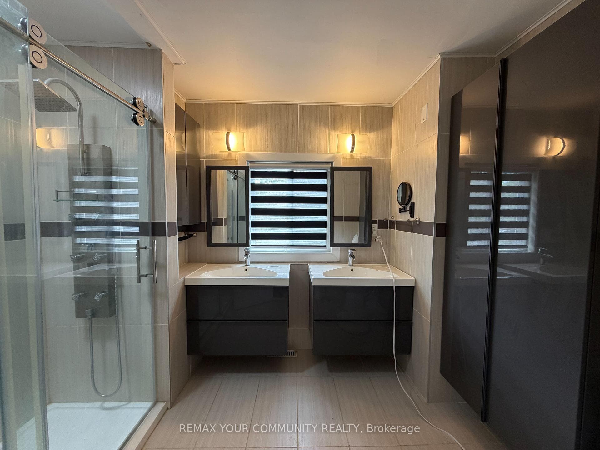 209 Yorkshire Drive photo 26
