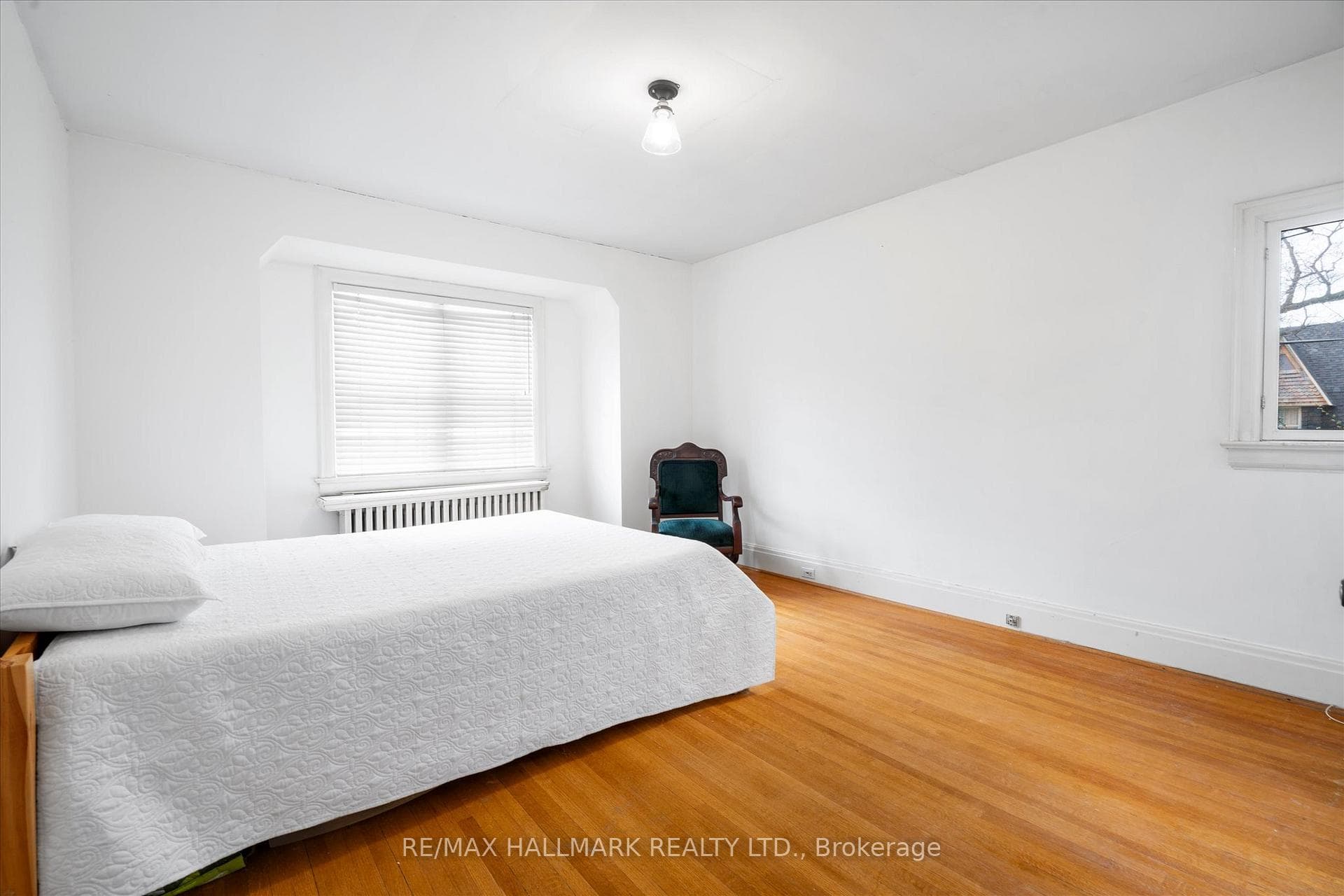 50 Benlamond Avenue photo 7