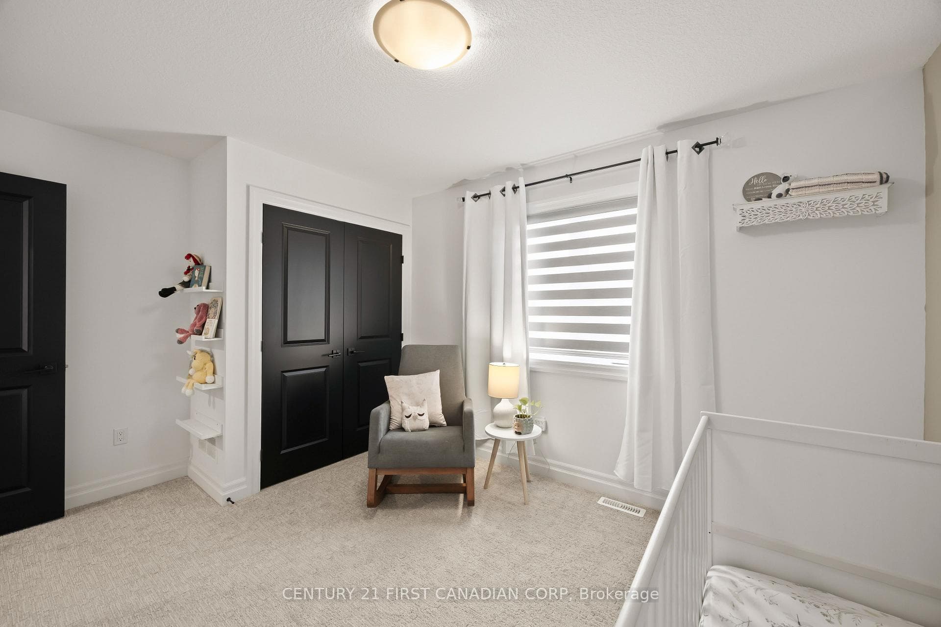 8 Oscar Davis Court photo 26