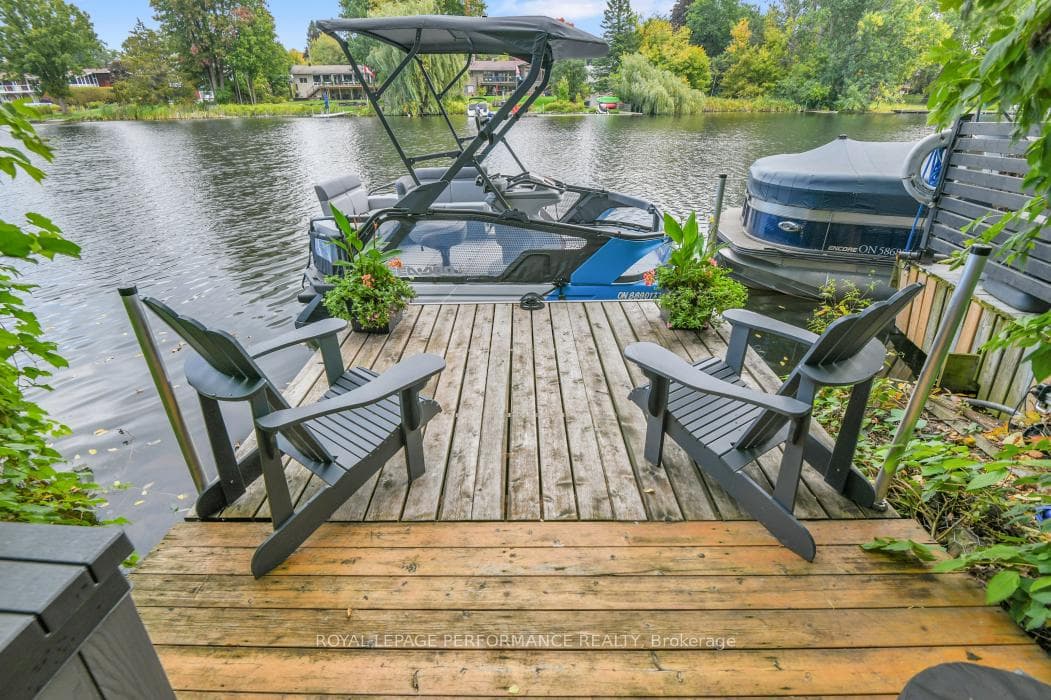 5583 Manotick Main Street photo 46