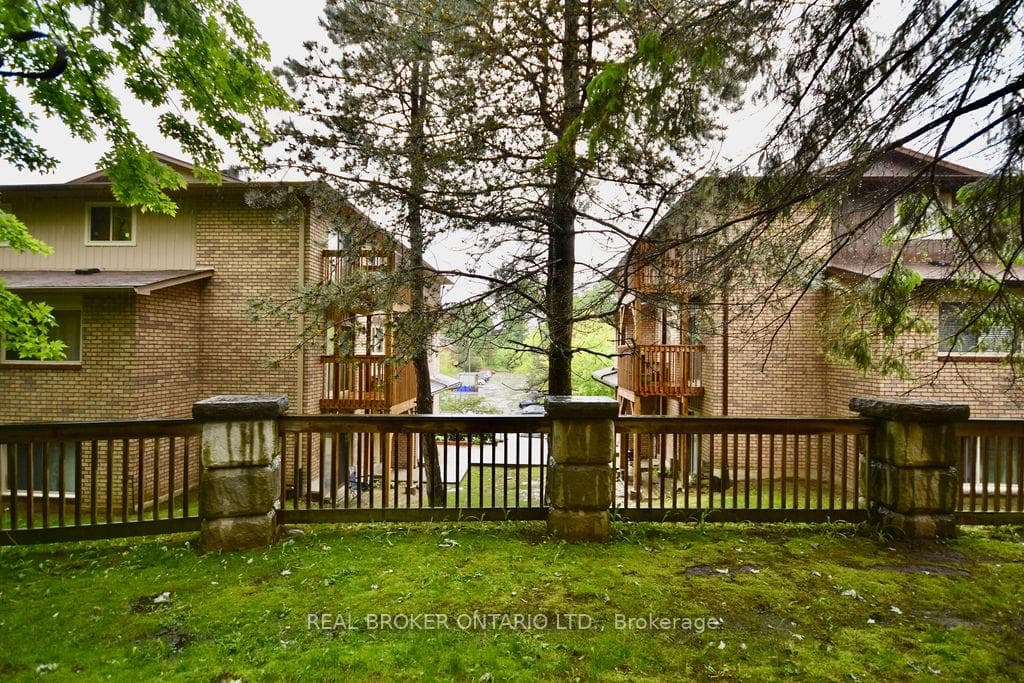 23 Meadow Lane Unit 4 photo 21