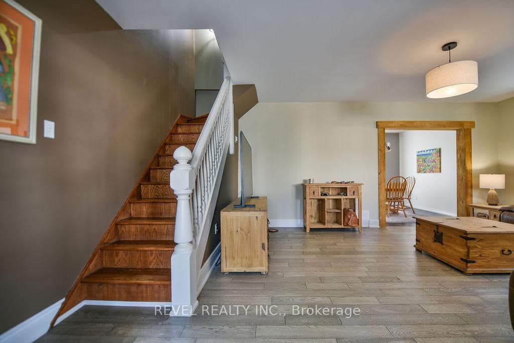 146 Elm Street photo 21
