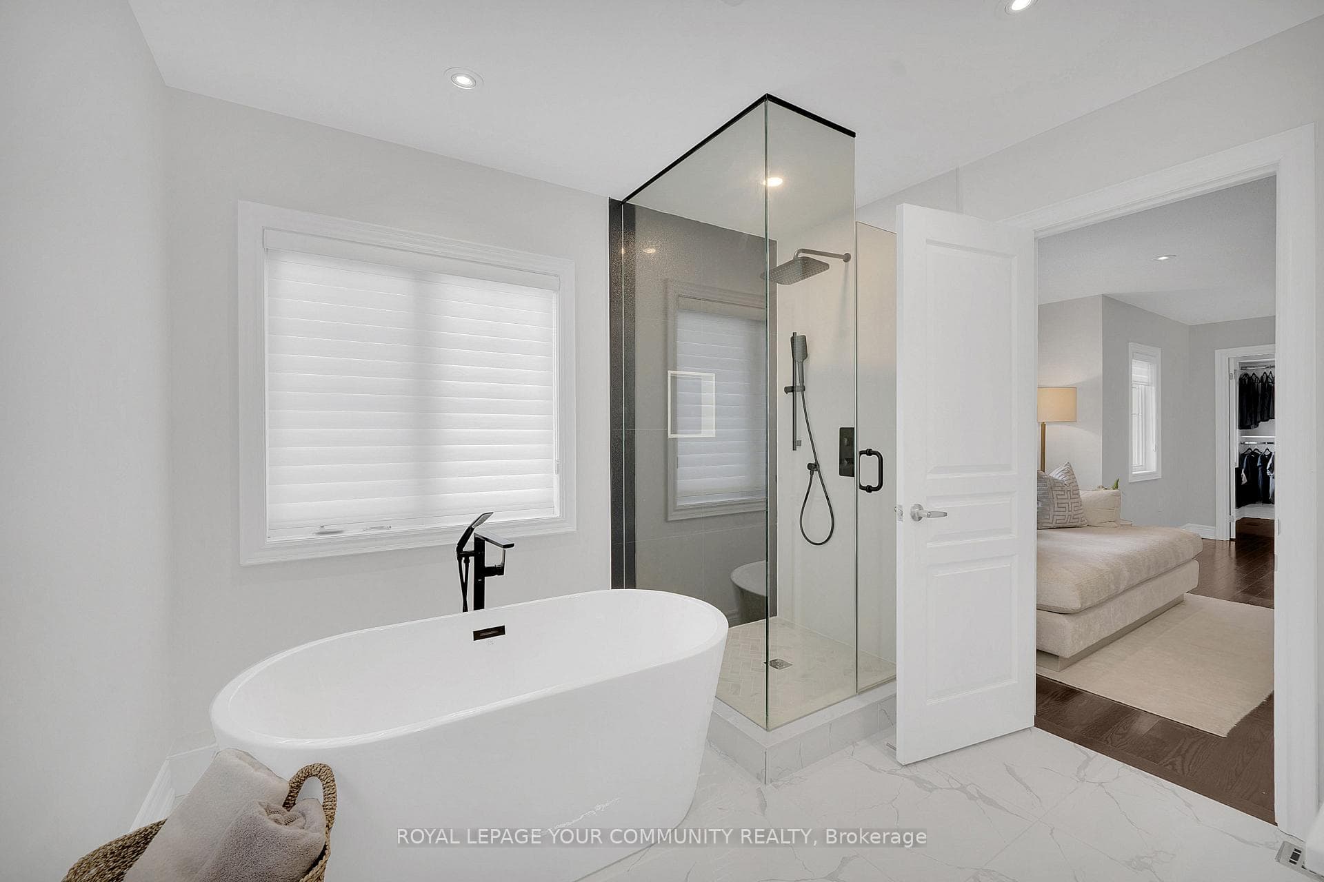 45 Woodgate Pines Drive photo 21