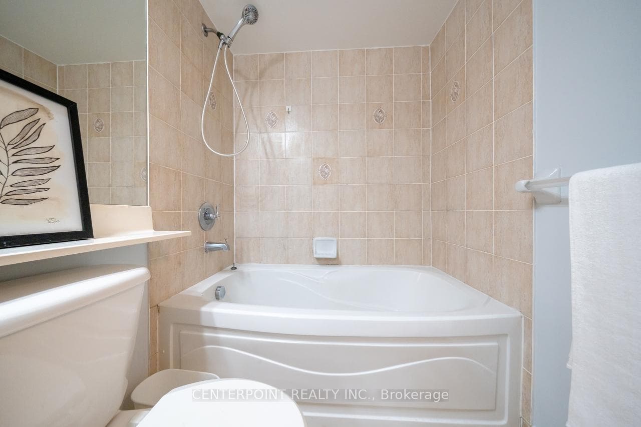 15 Northtown Way Unit 1624 photo 11