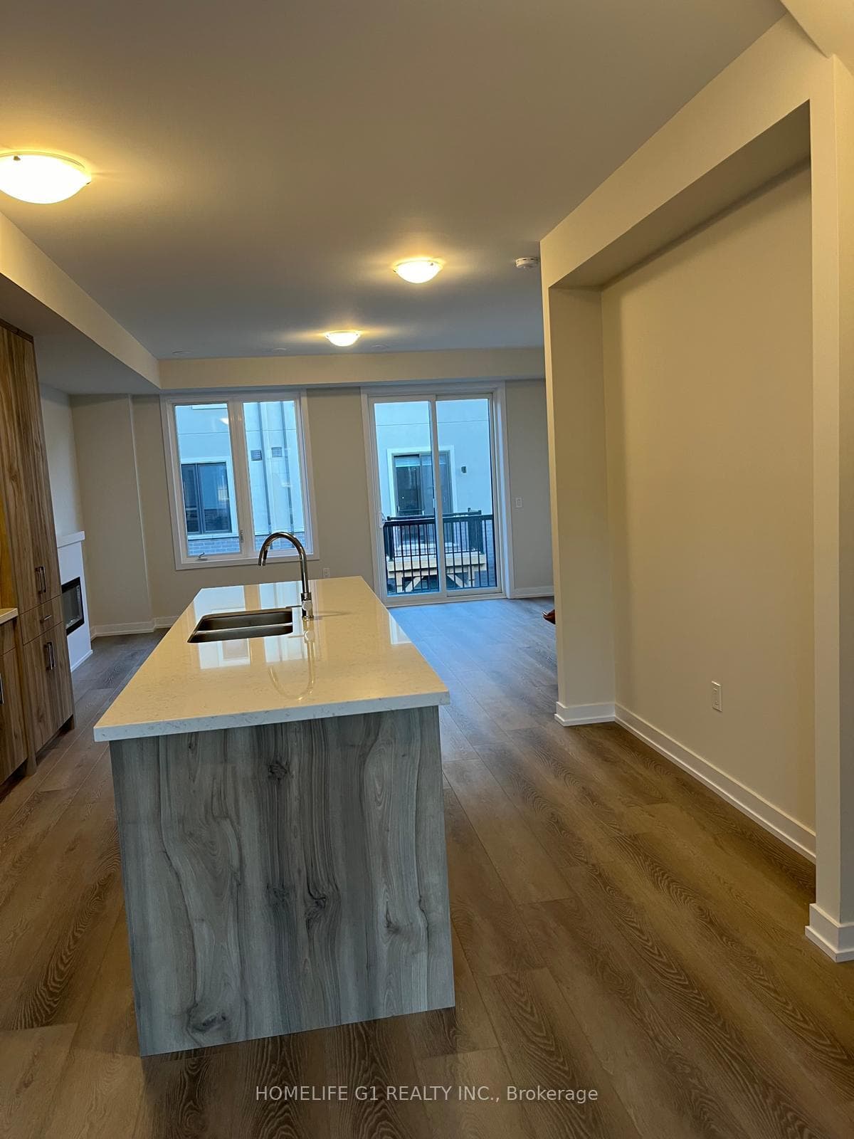 1338 Kobzar Drive photo 10