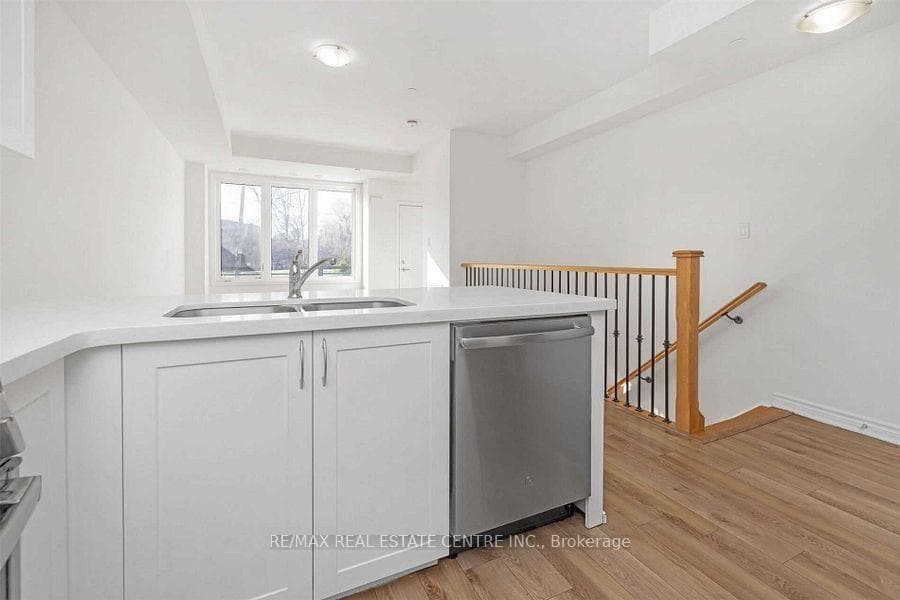 2232 Bromsgrove Road Unit 15 photo 20