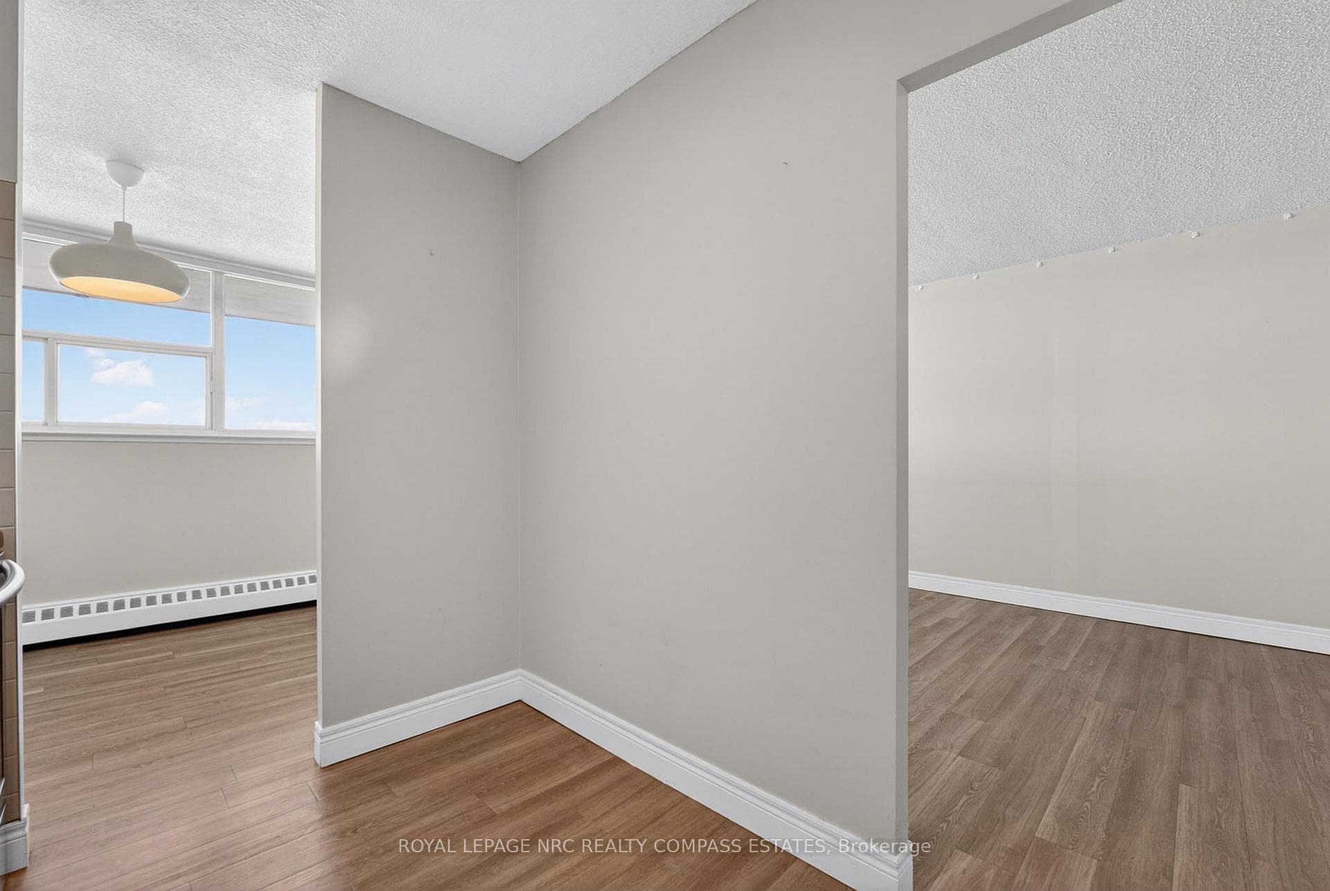 215 Glenridge Avenue Unit 407 photo 23