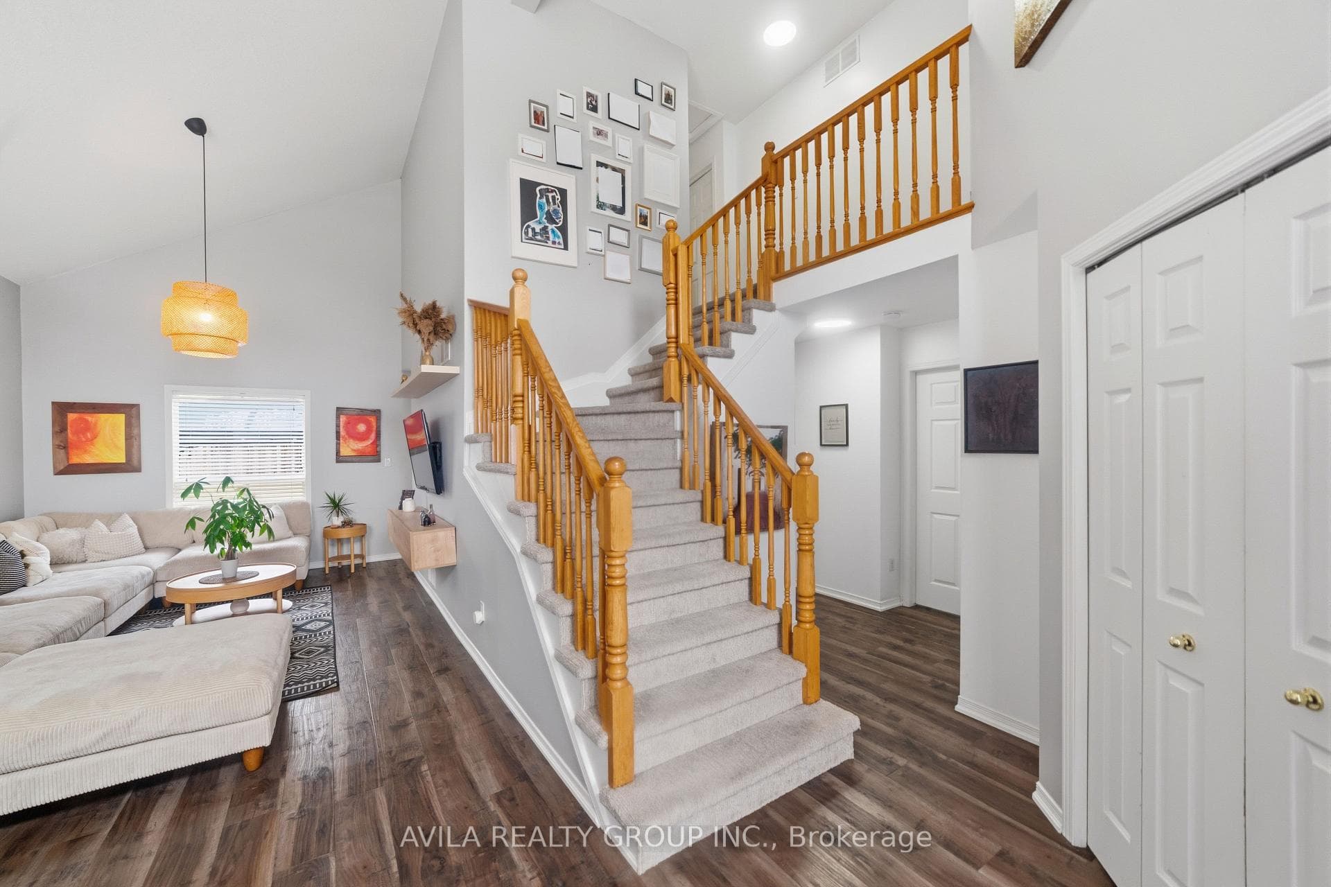 114 Braemar Ave CALEDONIA Avenue photo 3