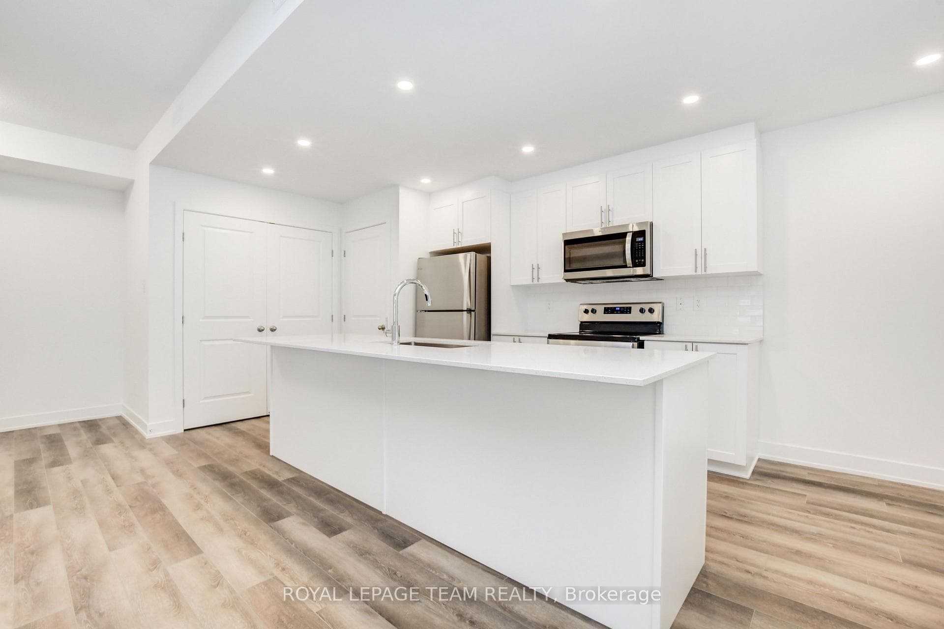 55 OVERBERG Way Unit A photo 9