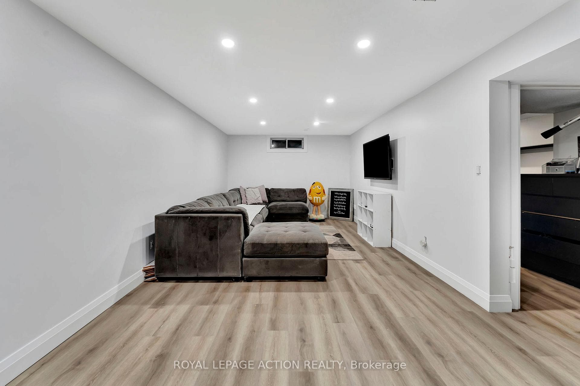 10 Scottacres Boulevard photo 24