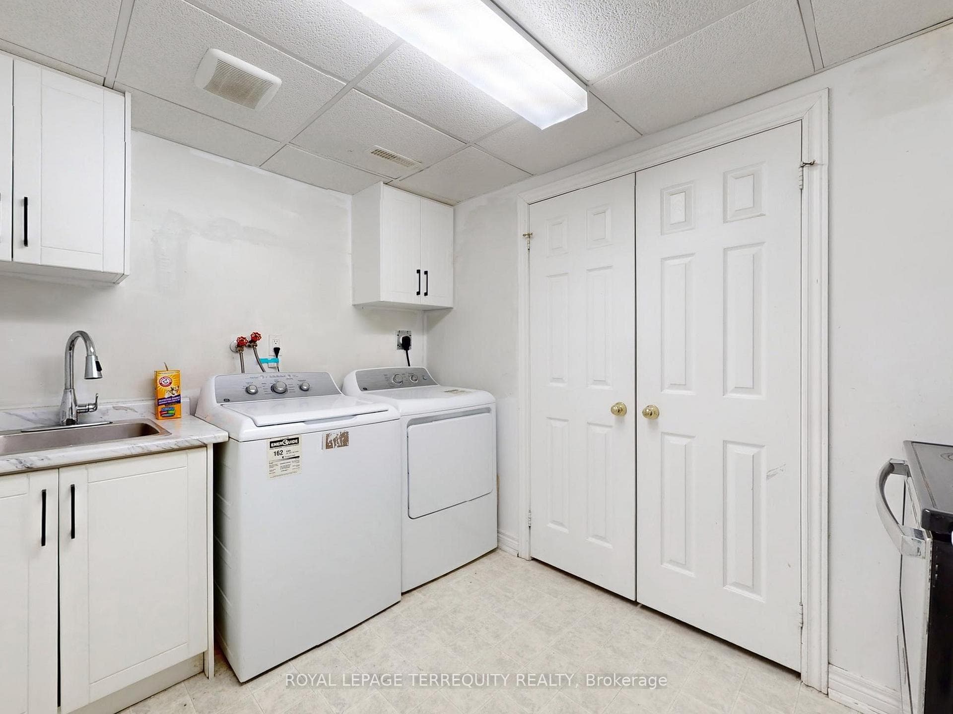52 Dobson Drive photo 42