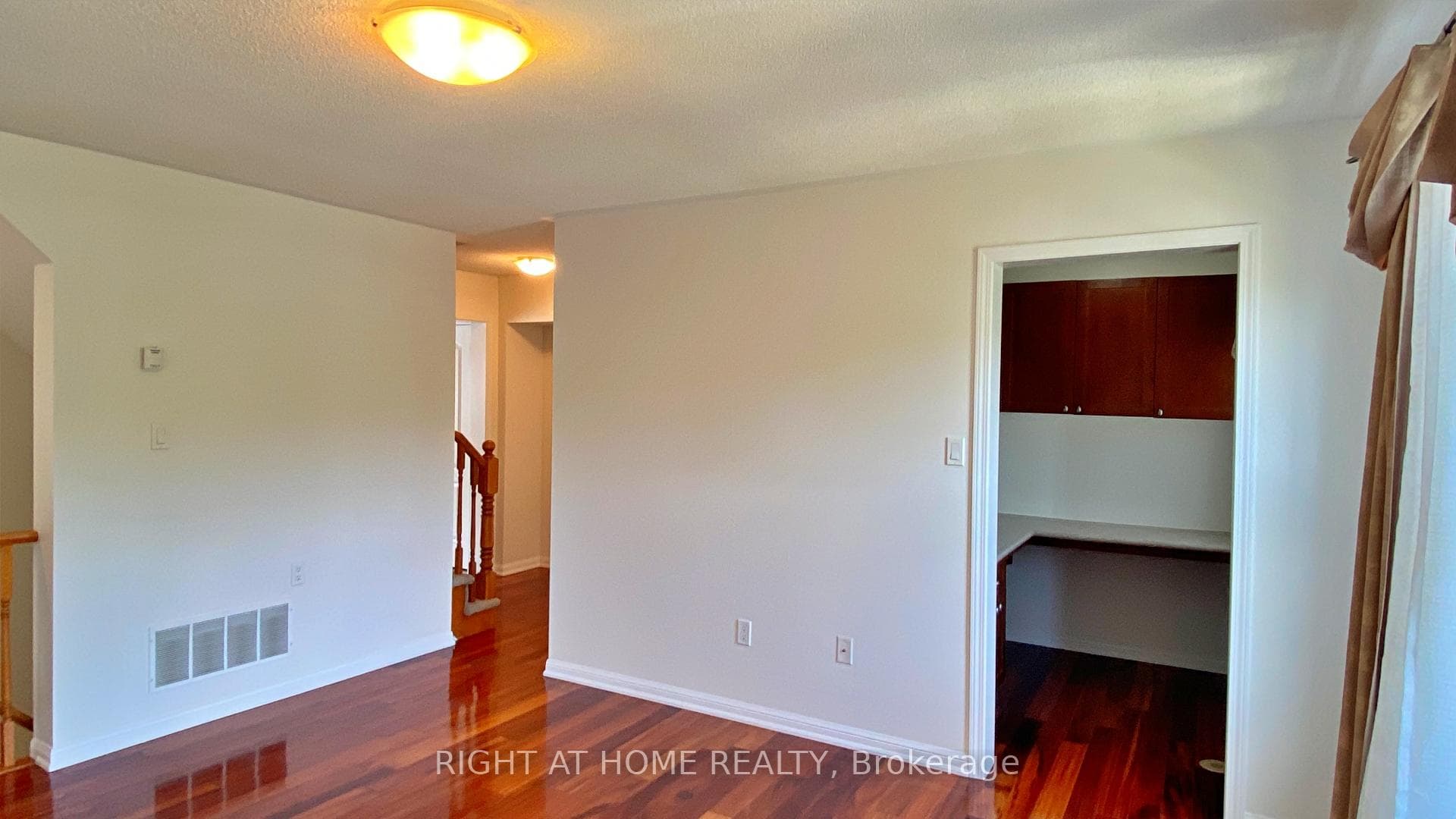 664 Holly Avenue photo 13