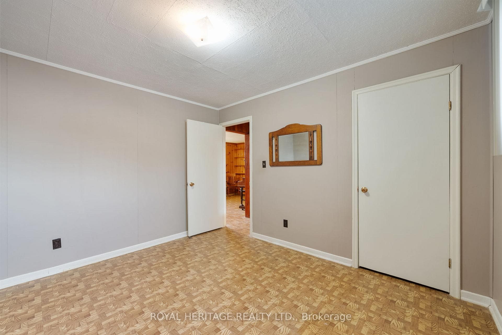 100 Stevenson Road photo 14