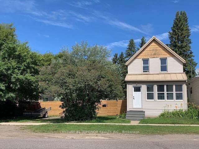 227 Amelia Street photo 1