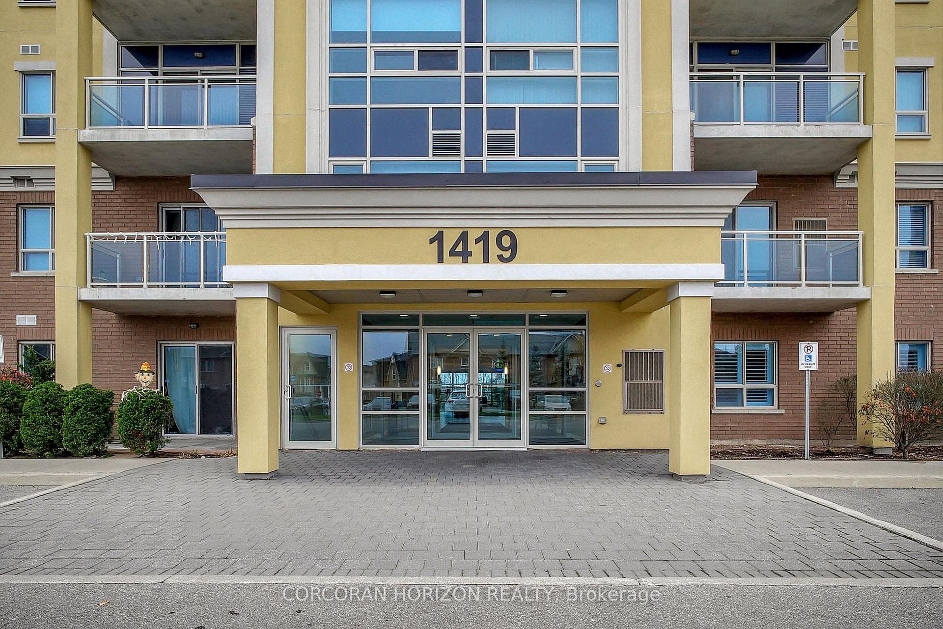 1419 Costigan Road Unit 210 photo 2