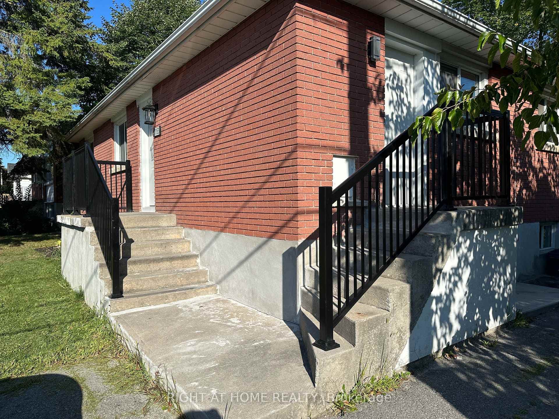 1153 Johnson Street photo 2