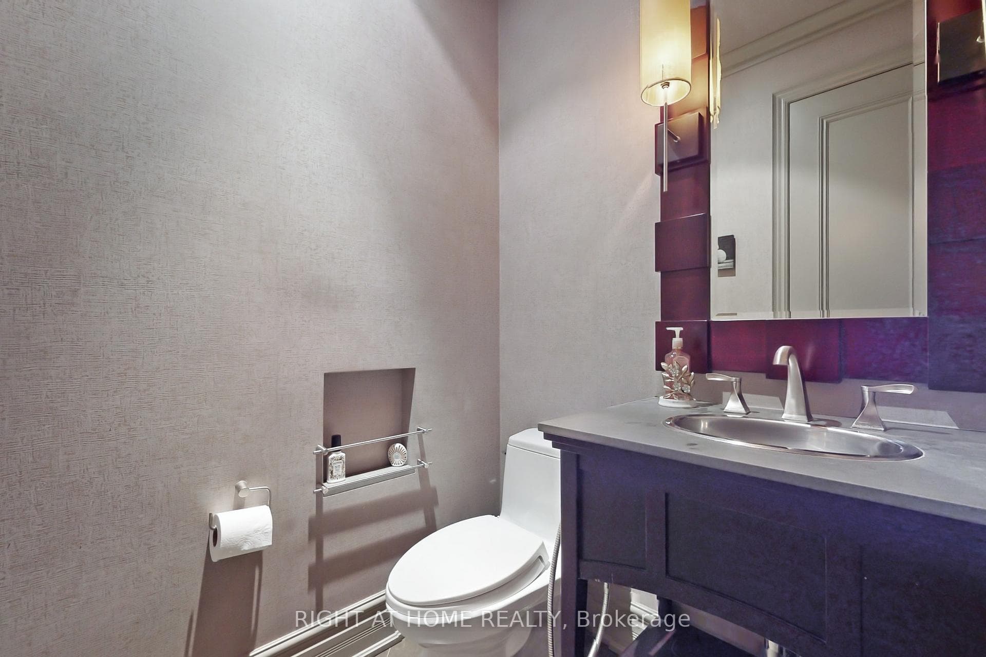 88 Langtry Place photo 18