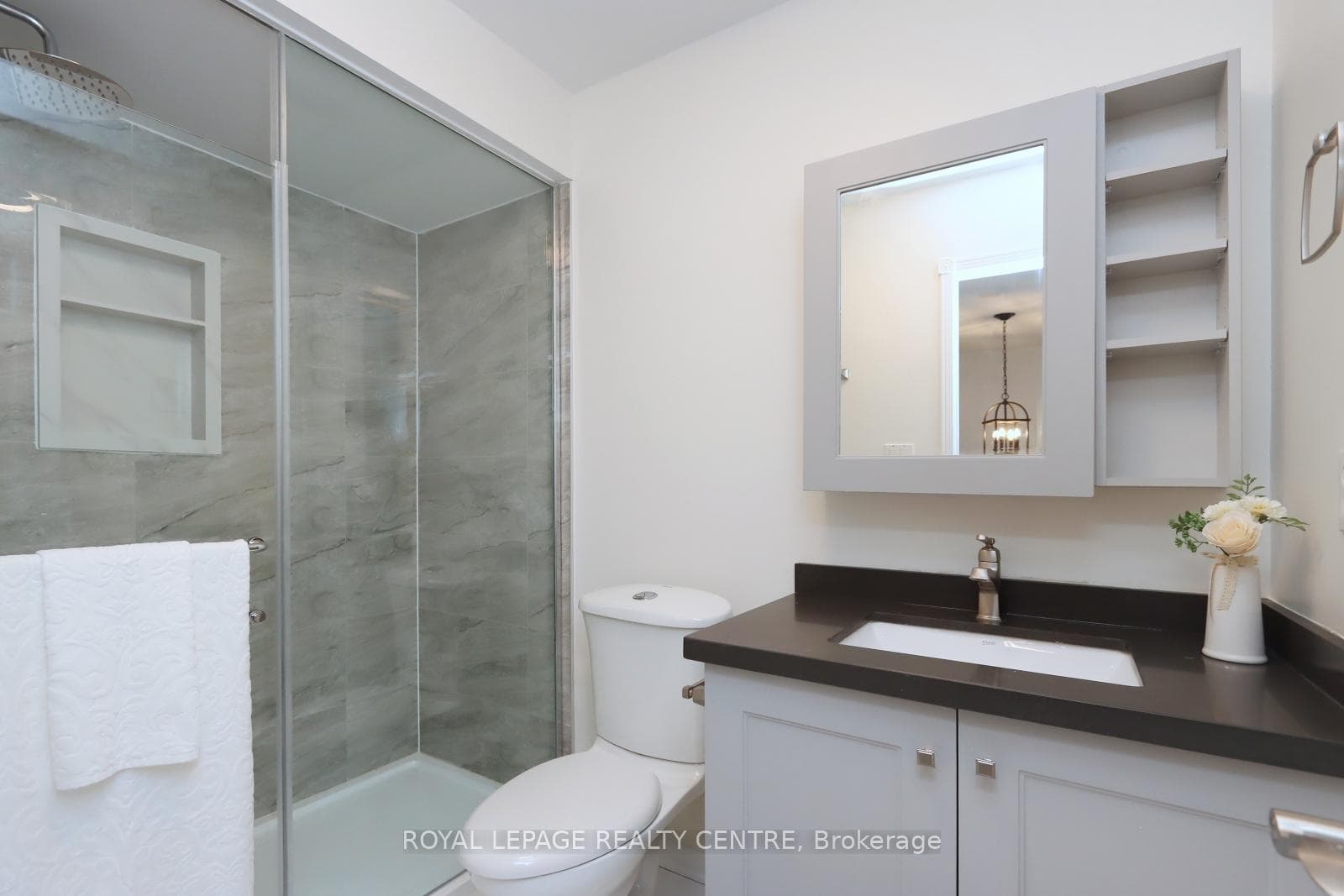 5525 Palmerston Crescent Unit 44 photo 21