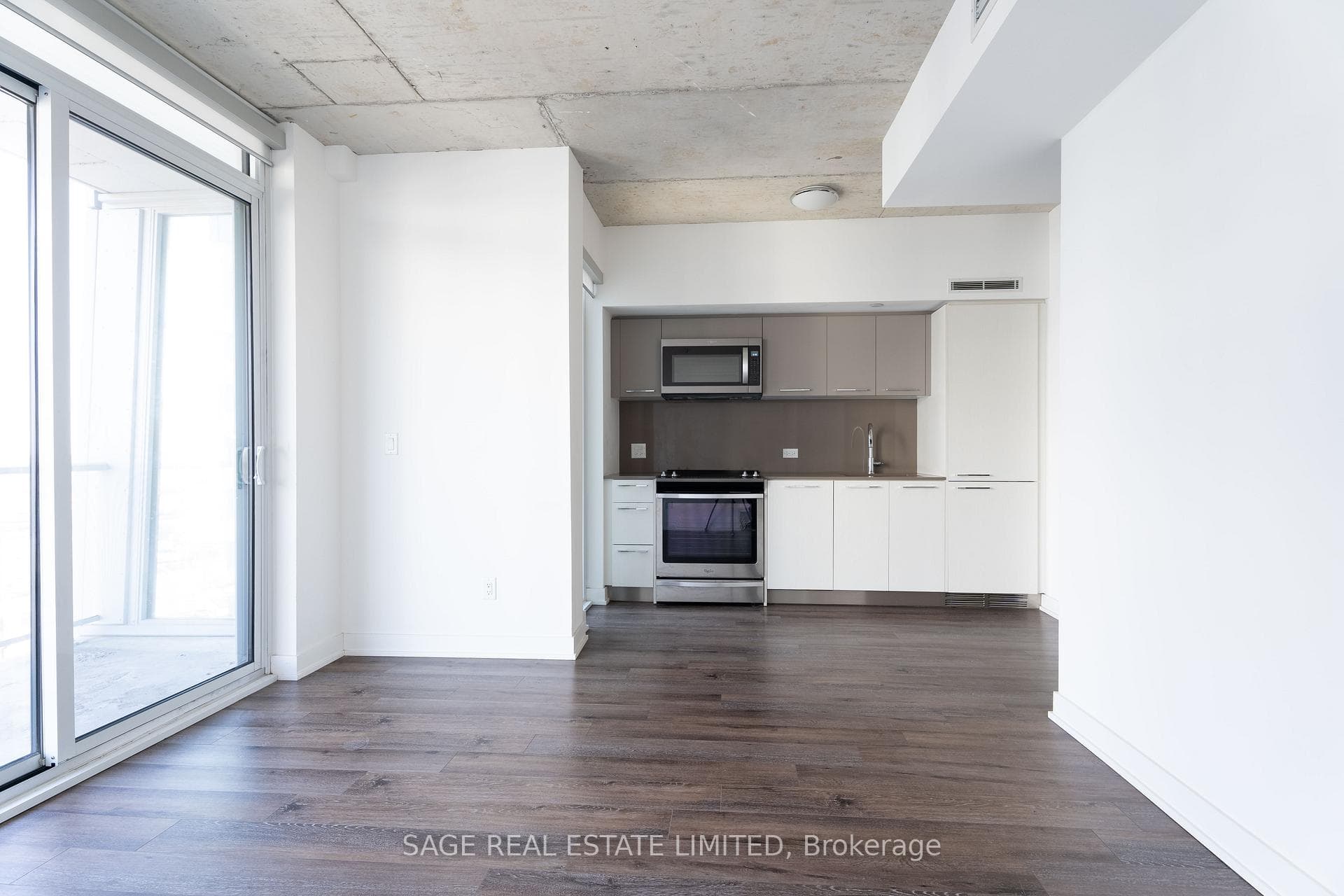 15 Baseball Place Unit 1102 photo 2