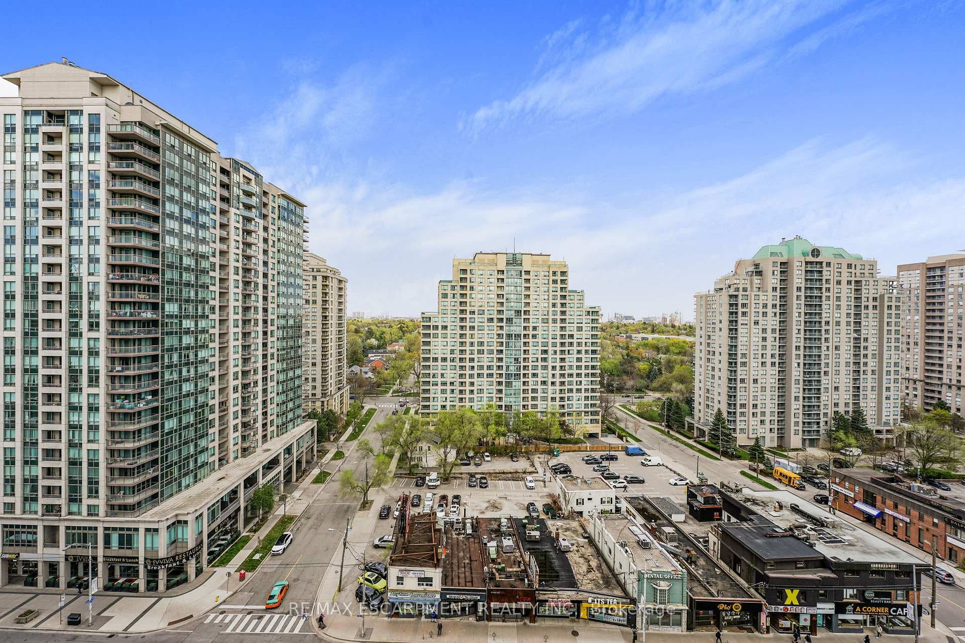 5180 Yonge Street Unit 1006 photo 2