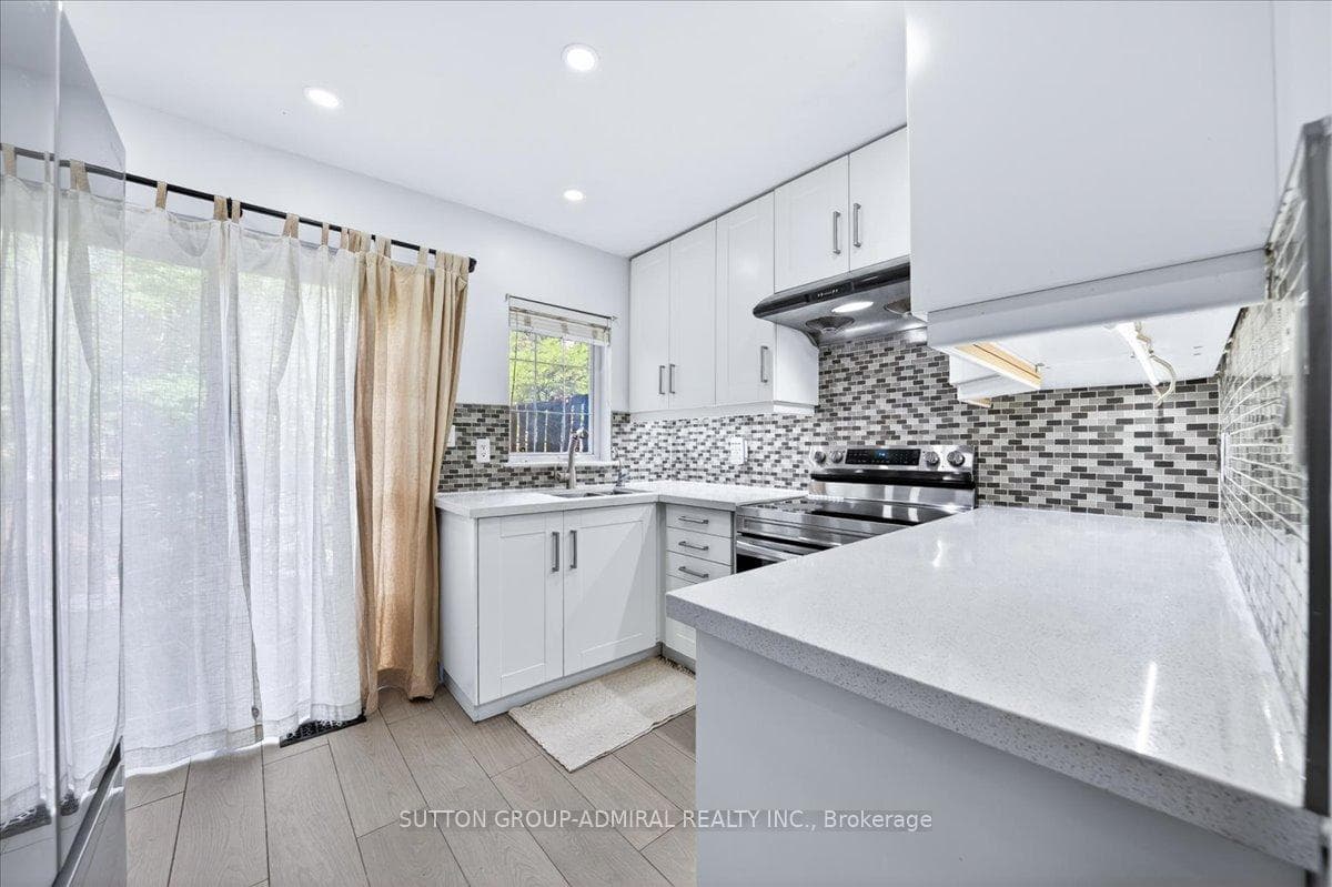 75 Strathaven Drive Unit 35 photo 12