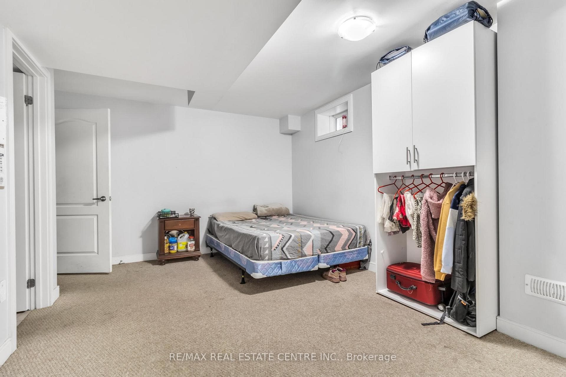 56 Hendricks Crescent photo 35