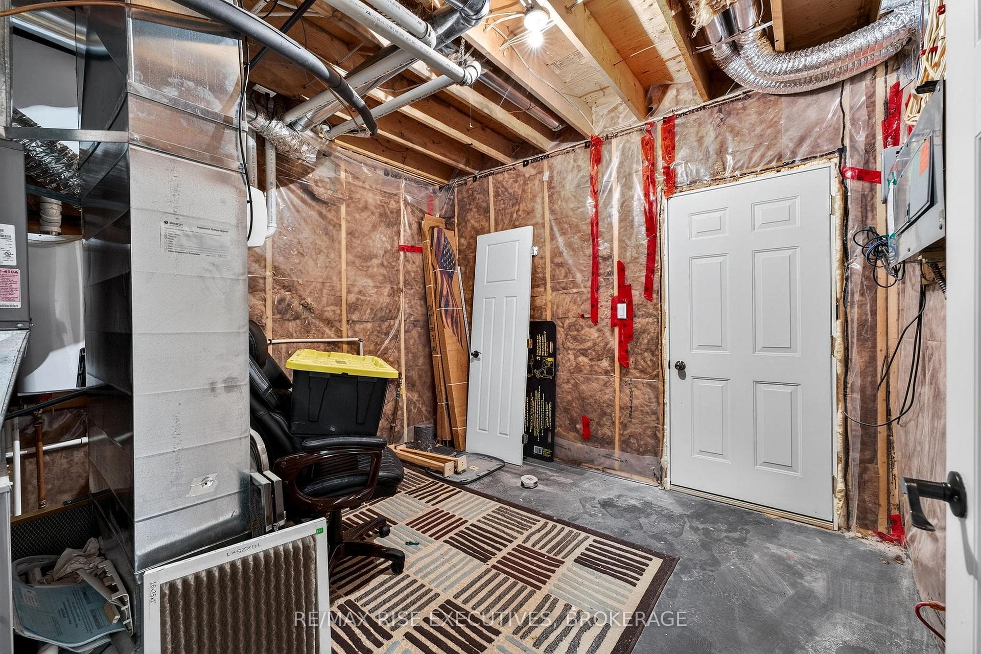 700 Stonehenge Street photo 39
