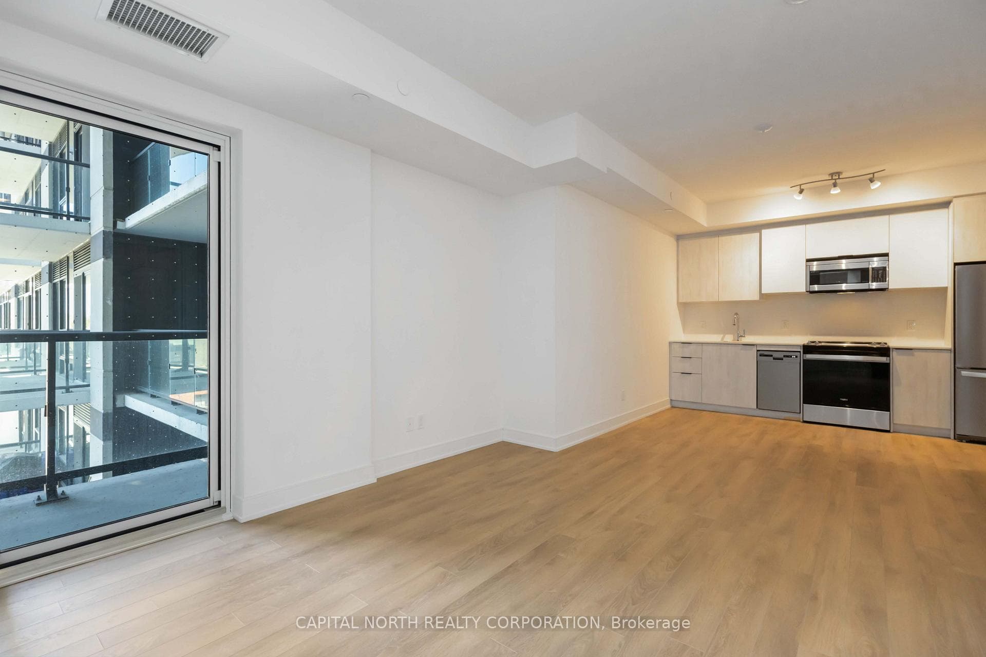 1350 Ellesmere Road Unit 527 photo 15