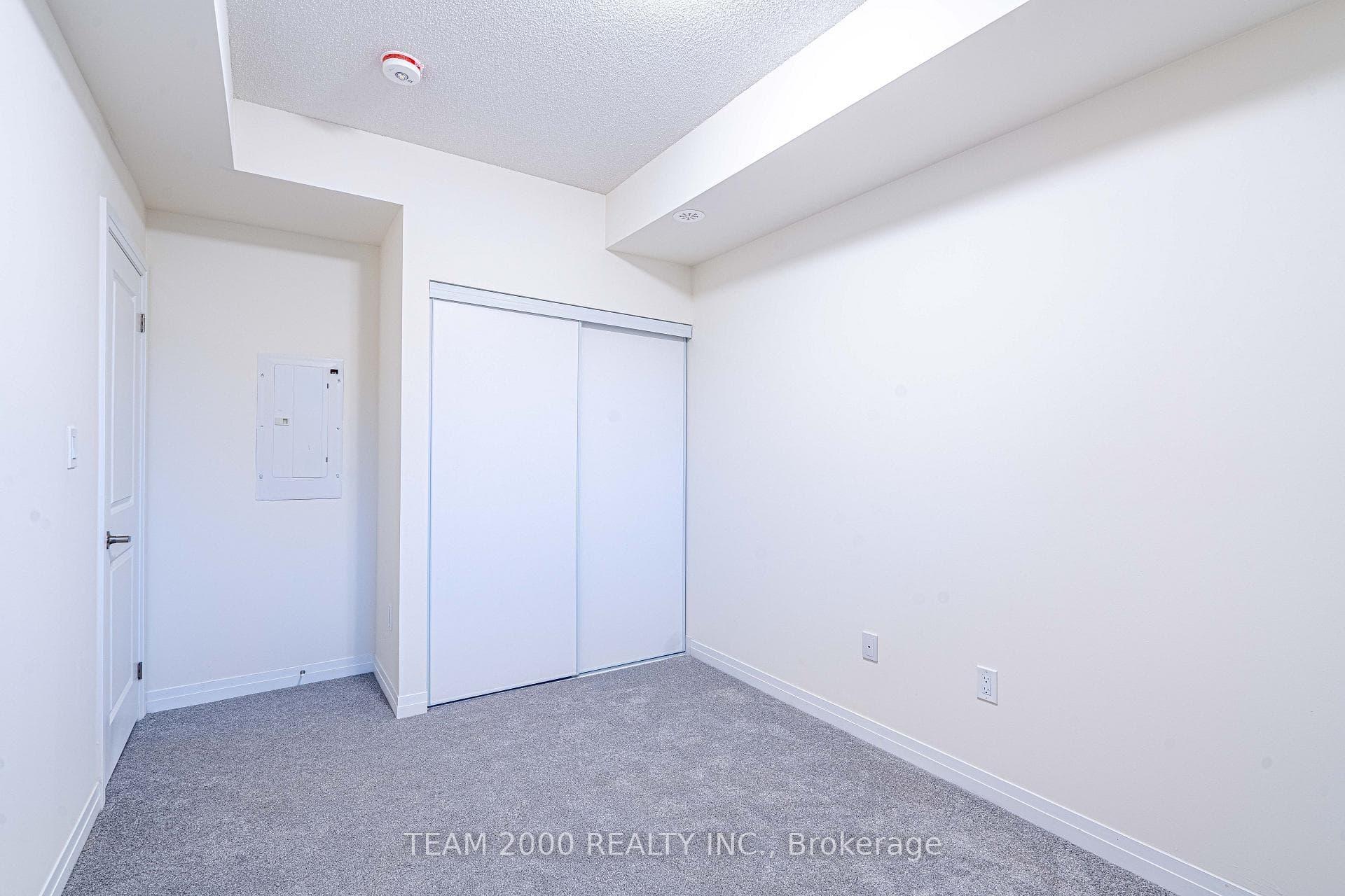 145 Tapscott Road Unit 17 photo 11