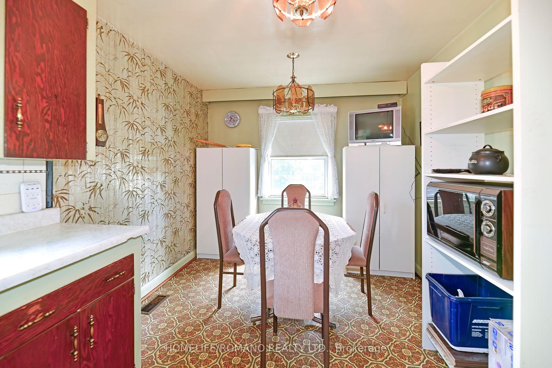 122 Plewes Road photo 6