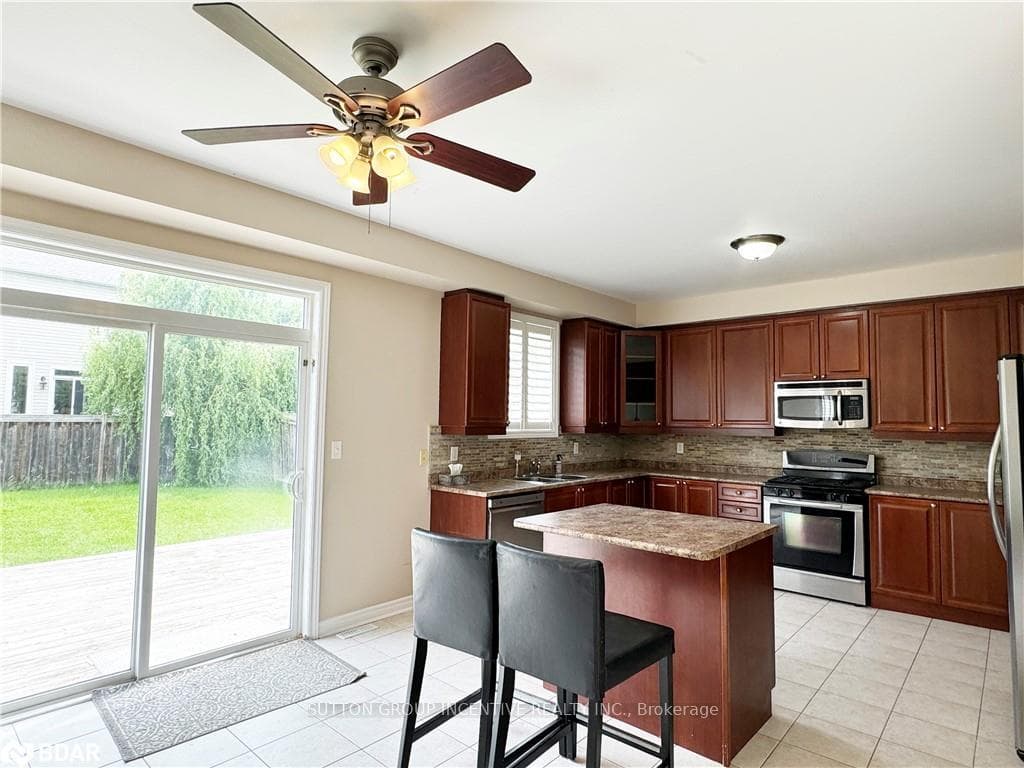 131 Prince William Way photo 10