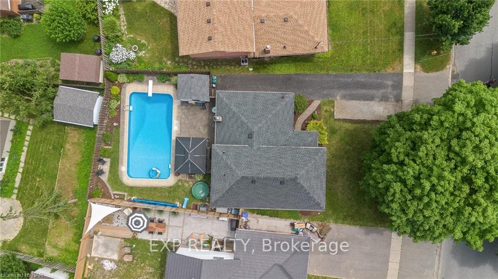 22 SHERMAN Drive photo 49