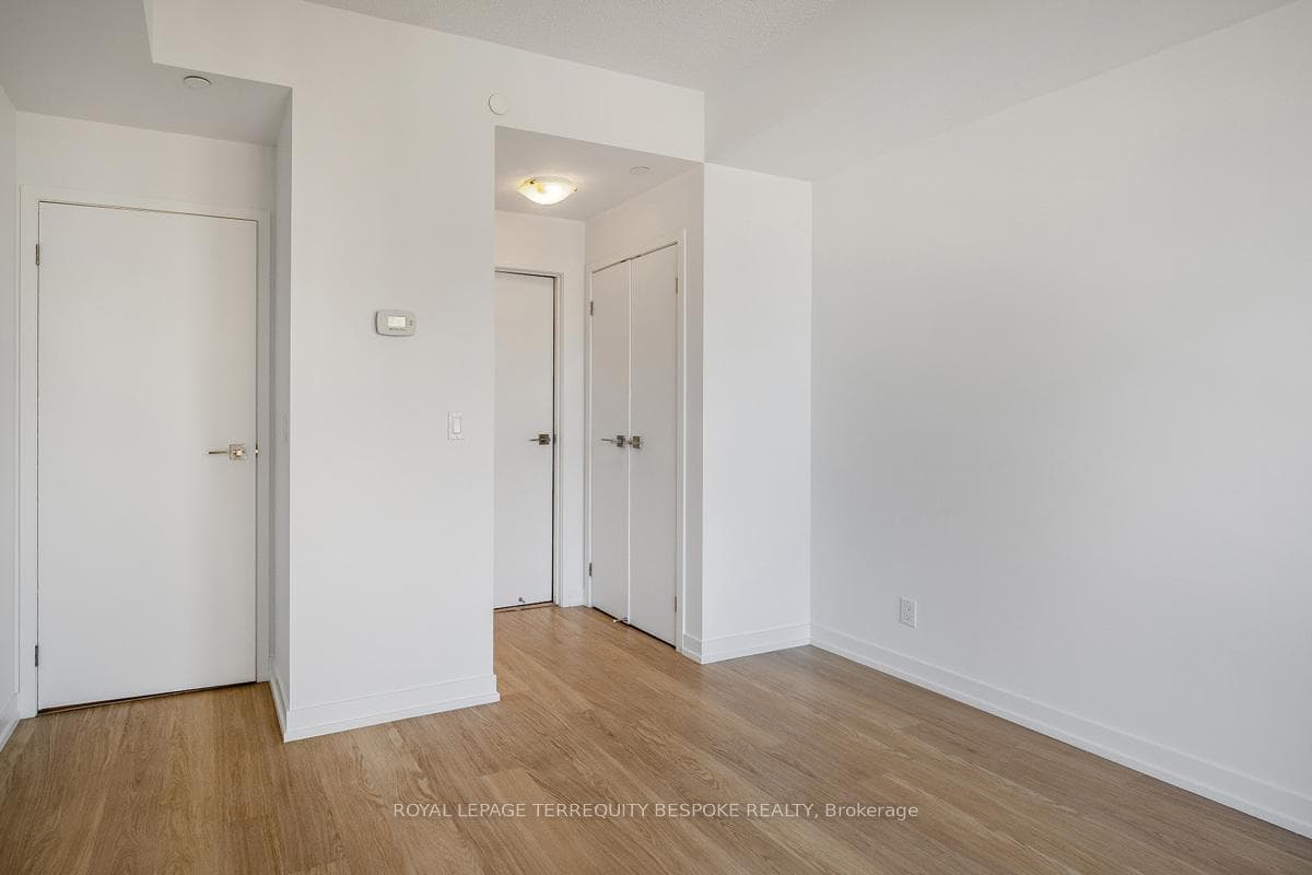 98 Lillian Street Unit 1017 photo 17