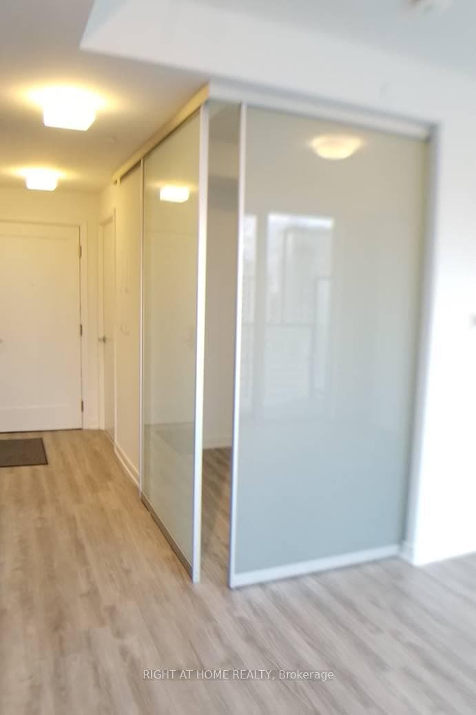 28 Wellesley Street Unit 2403 photo 14