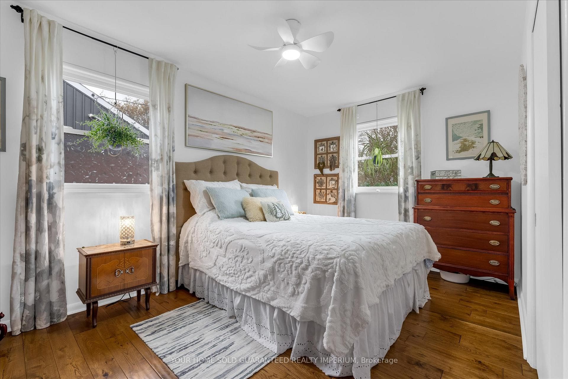 8 Mulock Avenue photo 14