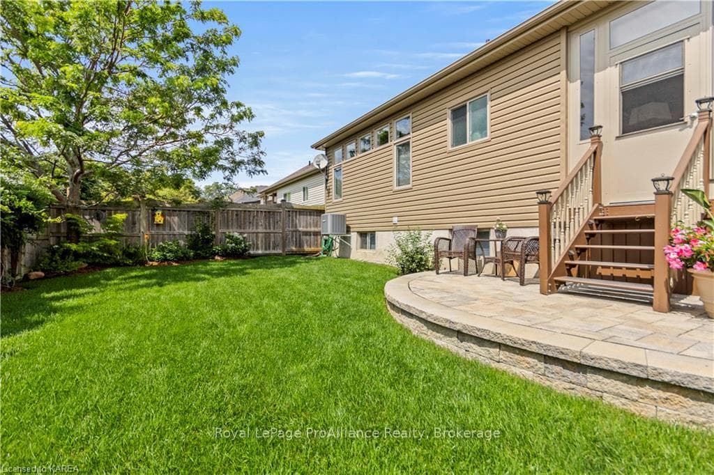 159 GILDERSLEEVE Boulevard photo 38
