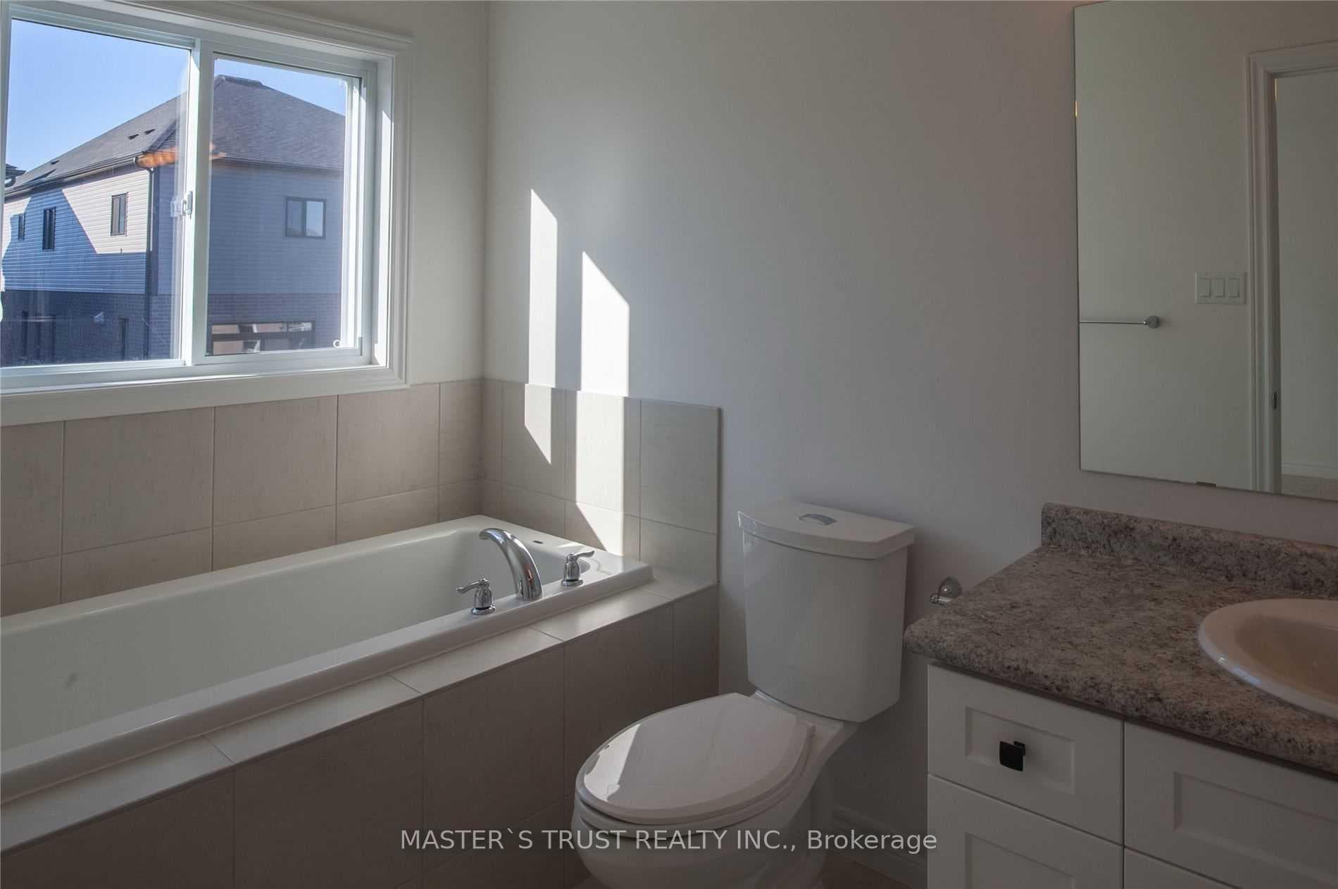 10 John Brabson Crescent photo 15
