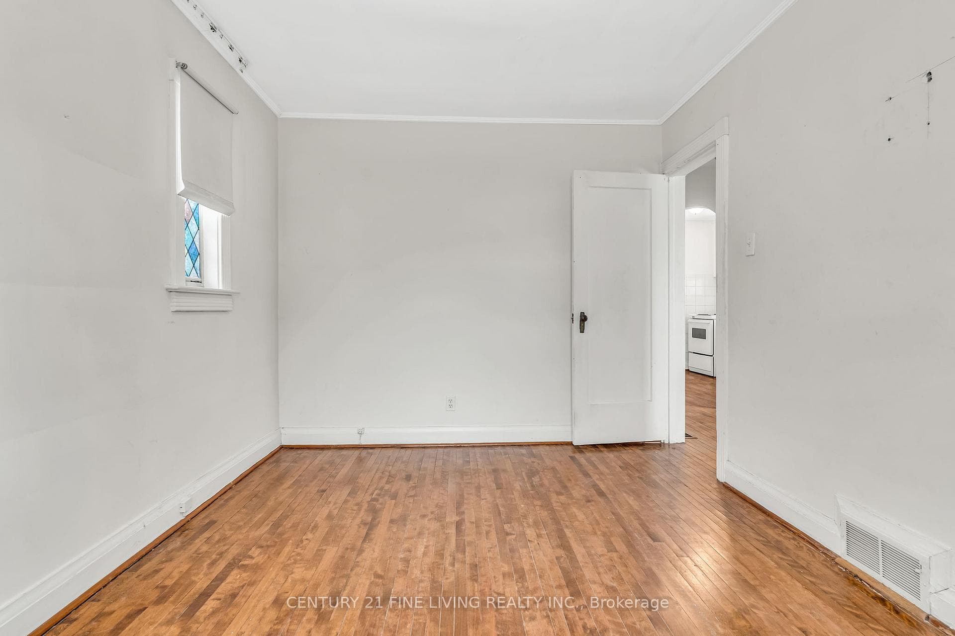 51 Red Deer Avenue photo 29