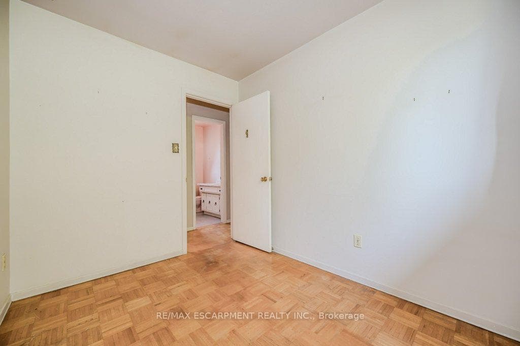 3174 Centennial Drive photo 16