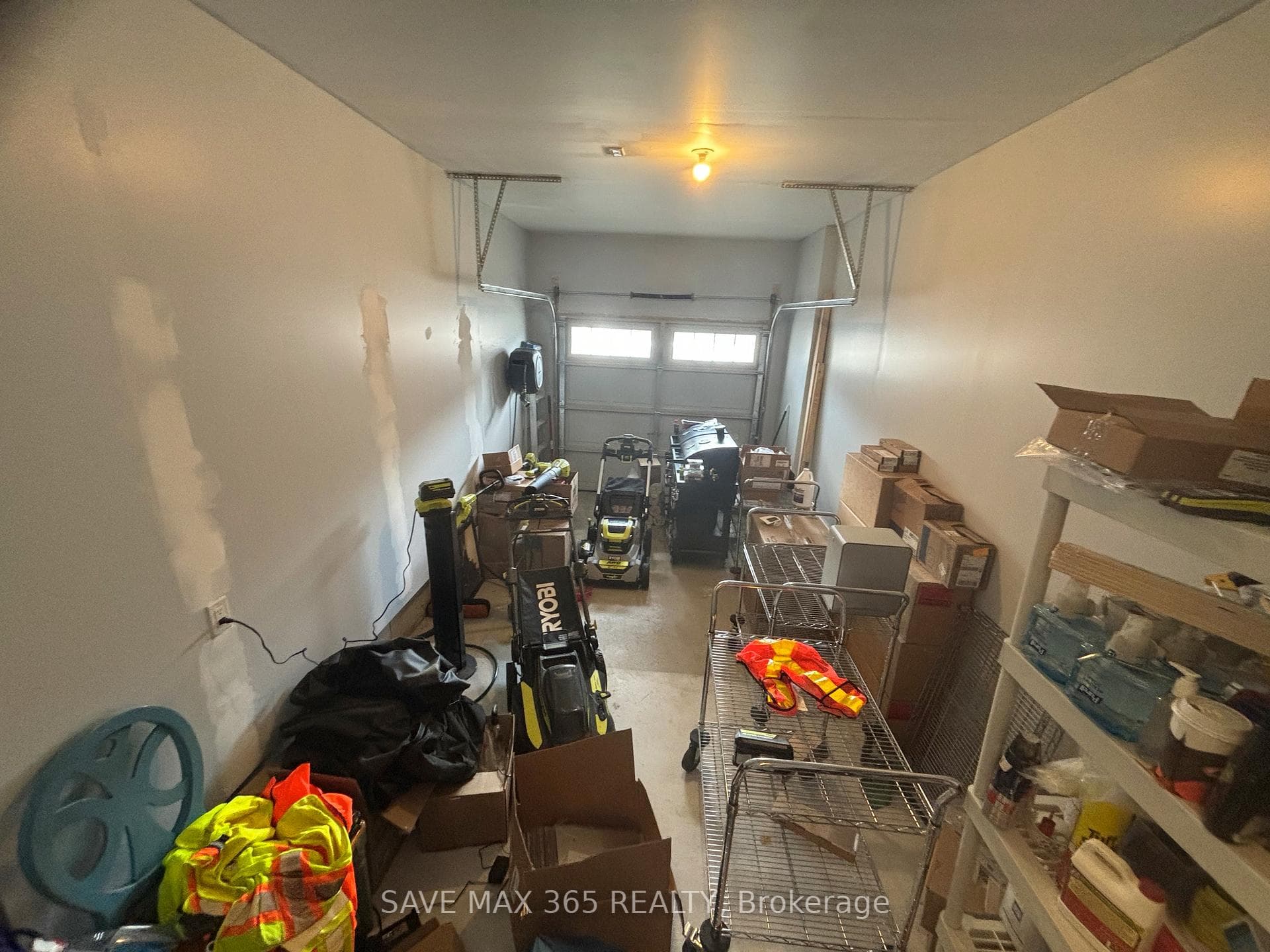 186 Wilmot Road photo 31