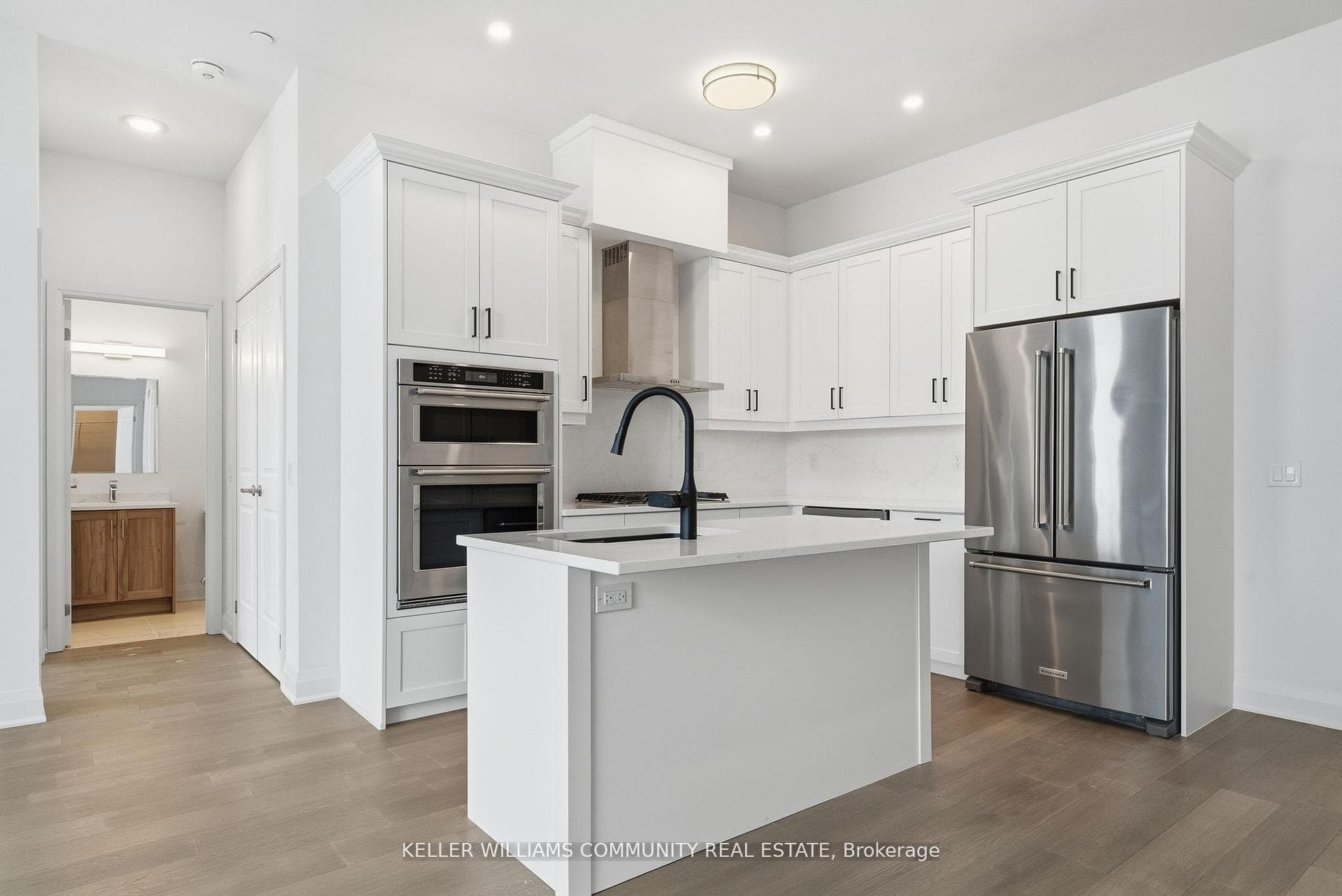 99 Louisa Street Unit 206 photo 10