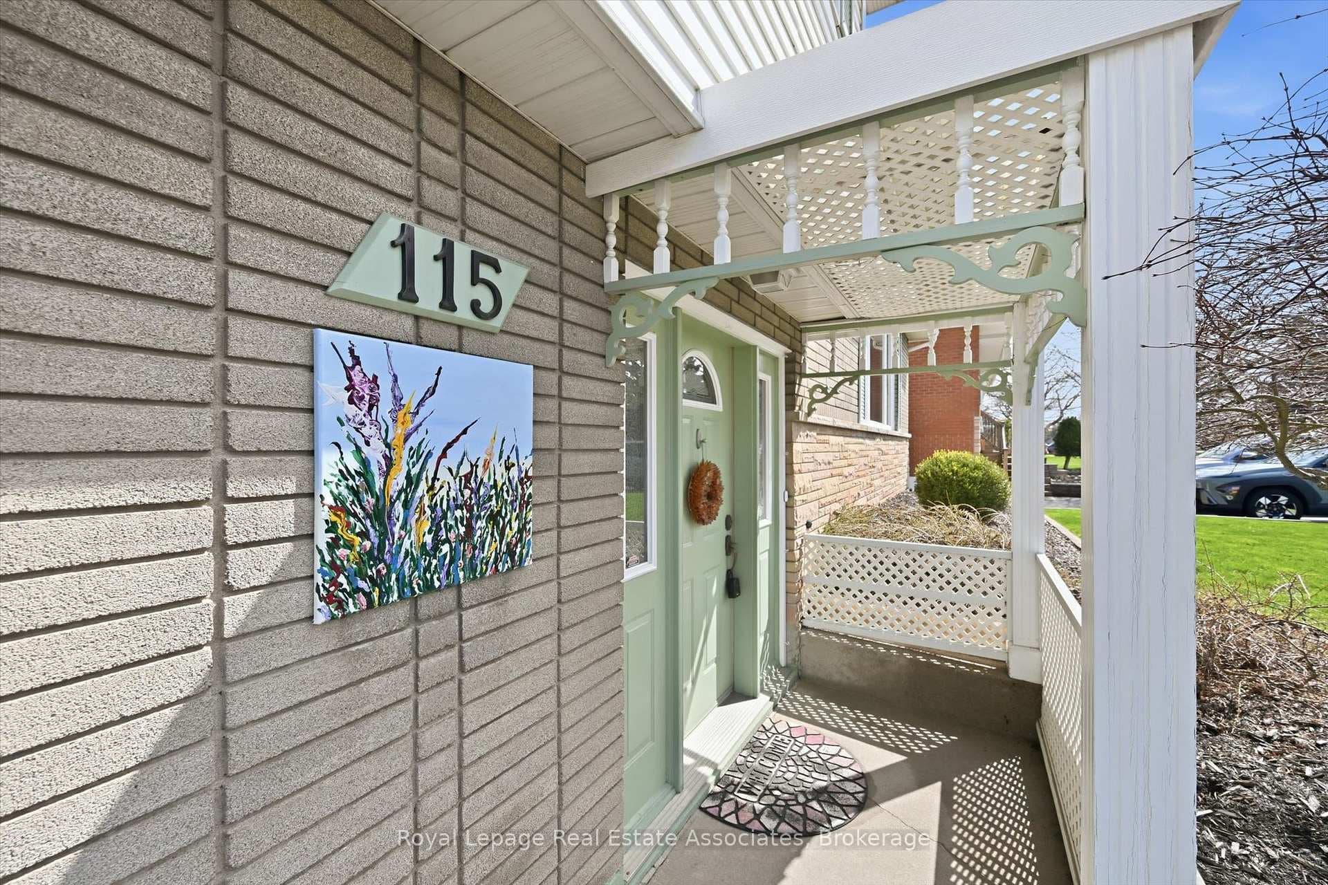 115 Laurier Avenue photo 4
